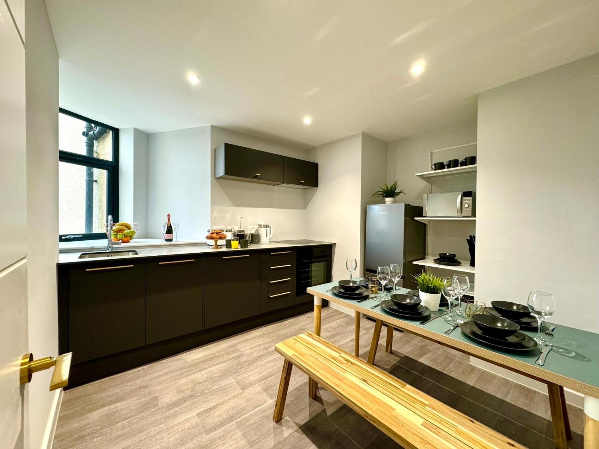 Amazing Large 3 Bedroom Apartment - Sleeps 8! Bournemouth Exterior foto